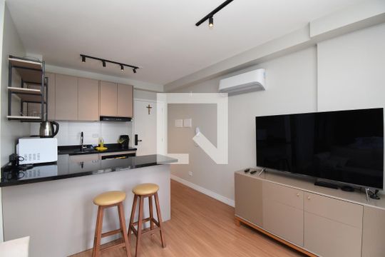 Studio de kitnet/studio à venda com 1 quarto, 38m² em Centro, Curitiba