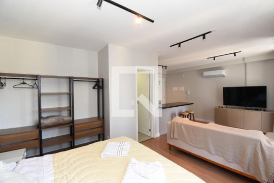 Studio de kitnet/studio à venda com 1 quarto, 38m² em Centro, Curitiba