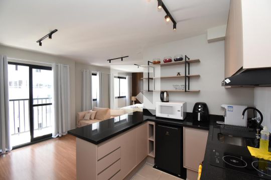 Studio de kitnet/studio à venda com 1 quarto, 38m² em Centro, Curitiba
