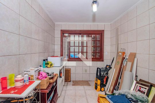 Quarto 1 de casa para alugar com 7 quartos, 450m² em Jardim Lindóia, Porto Alegre