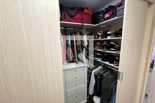 Quarto de casa para alugar com 4 quartos, 300m² em Vila Mariza Mazzei, São Paulo