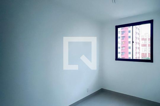 Quarto 1 de apartamento à venda com 2 quartos, 40m² em Jardim Celeste, São Paulo