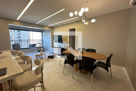 Sala de apartamento para alugar com 3 quartos, 89m² em Alphaville, Barueri