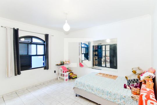 Quarto 1 de casa à venda com 2 quartos, 176m² em Jardim Moreira, Guarulhos