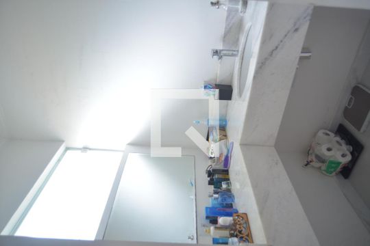 Banheiro da Suíte de casa para alugar com 3 quartos, 190m² em Vila Valparaíso, Santo André