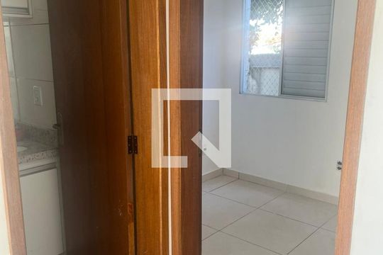 Quarto de apartamento à venda com 2 quartos, 35m² em Parque Boturussu, São Paulo