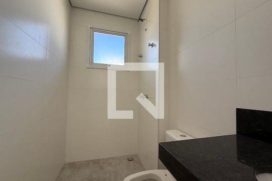 Banheiro de apartamento à venda com 2 quartos, 128m² em Padre Eustáquio, Belo Horizonte
