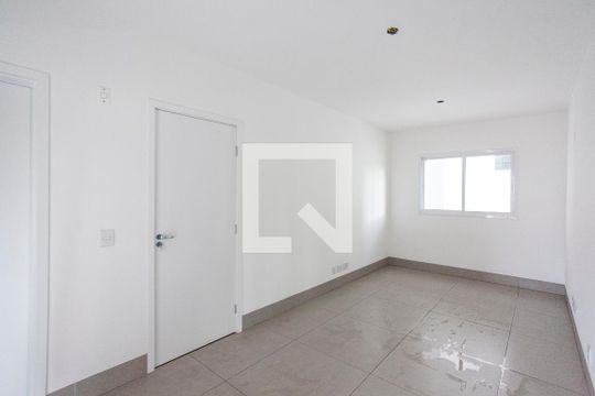 Sala/Cozinha de apartamento para alugar com 3 quartos, 94m² em Saraiva, Uberlândia
