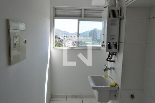 Apartamento para alugar com 3 quartos, 60m² em Del Castilho, Rio de Janeiro