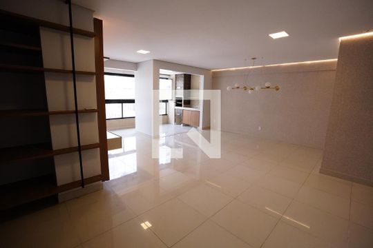 Apartamento à venda com 3 quartos, 113m² em Setor Oeste, Goiânia