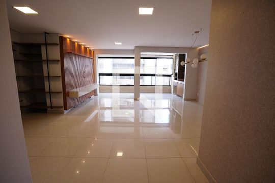 Apartamento à venda com 3 quartos, 113m² em Setor Oeste, Goiânia