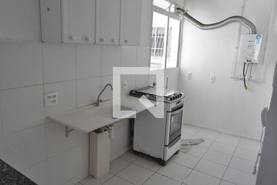Apartamento à venda com 2 quartos, 45m² em Cavalcanti, Rio de Janeiro