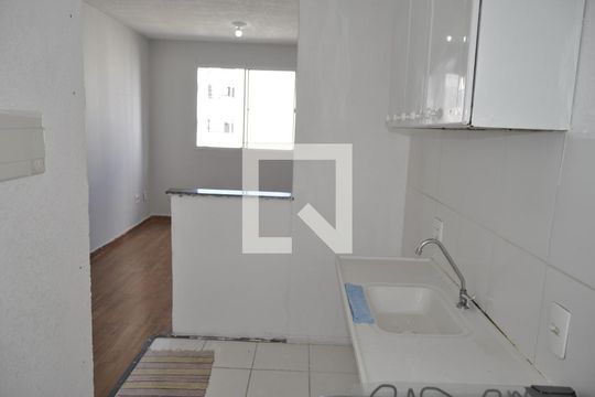 Apartamento à venda com 2 quartos, 45m² em Cavalcanti, Rio de Janeiro