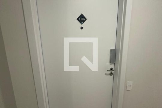 Pòrta de entrada de apartamento à venda com 2 quartos, 39m² em Socorro, São Paulo