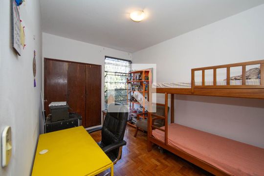 Quarto de apartamento à venda com 3 quartos, 105m² em Vila Barragem Santa Lucia, Belo Horizonte