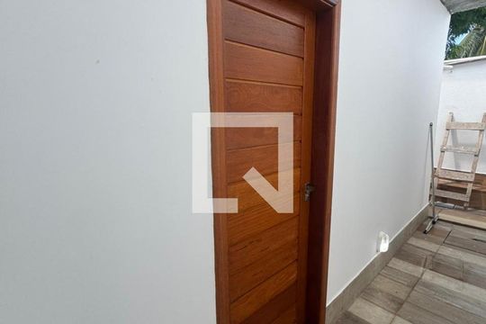 Kitnet/Studio para alugar com 1 quarto, 35m² em Piatã, Salvador