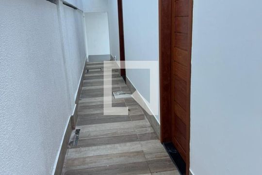 Kitnet/Studio para alugar com 1 quarto, 35m² em Piatã, Salvador