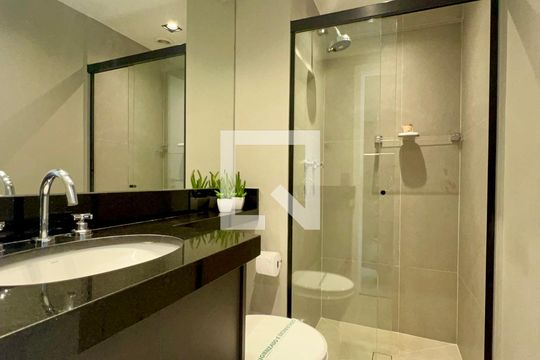 Banheiro de apartamento à venda com 1 quarto, 20m² em Jardim Paulista, São Paulo