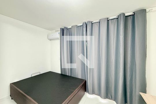 Studio de kitnet/studio para alugar com 1 quarto, 25m² em Santo Amaro, São Paulo