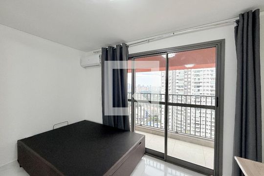 Studio de kitnet/studio para alugar com 1 quarto, 25m² em Santo Amaro, São Paulo