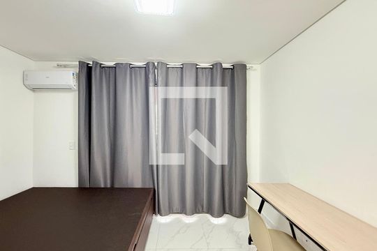 Studio de kitnet/studio para alugar com 1 quarto, 25m² em Santo Amaro, São Paulo