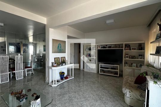 Sala de apartamento à venda com 3 quartos, 105m² em Barra da Tijuca, Rio de Janeiro