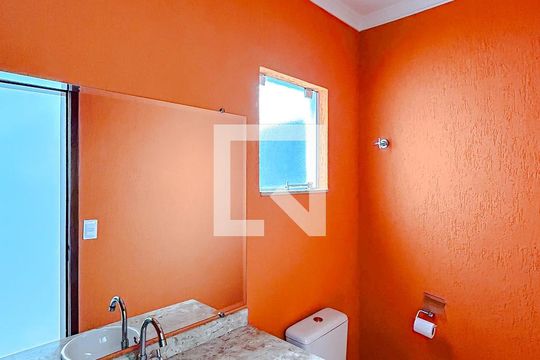 Lavabo de casa à venda com 3 quartos, 180m² em Vila Santa Isabel, São Paulo