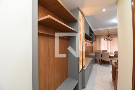 Sala de apartamento à venda com 3 quartos, 80m² em Cabral, Curitiba
