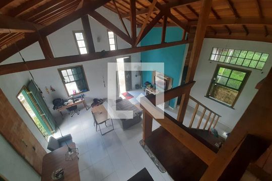 Sala de casa para alugar com 3 quartos, 120m² em Parque Cerejeiras, Suzano
