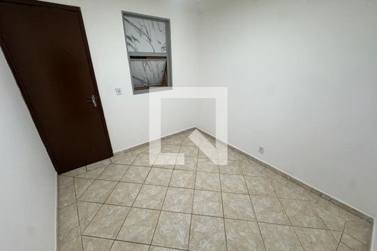 Quarto de apartamento à venda com 2 quartos, 56m² em Taguatinga Norte, Brasília