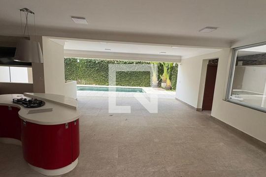 Casa à venda com 5 quartos, 380m² em Residencial Tres (Alphaville), Santana de Parnaíba