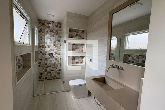 Casa à venda com 5 quartos, 380m² em Residencial Tres (Alphaville), Santana de Parnaíba