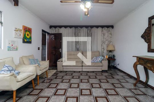 Sala de casa para alugar com 3 quartos, 210m² em Jardim Iracema, São Paulo