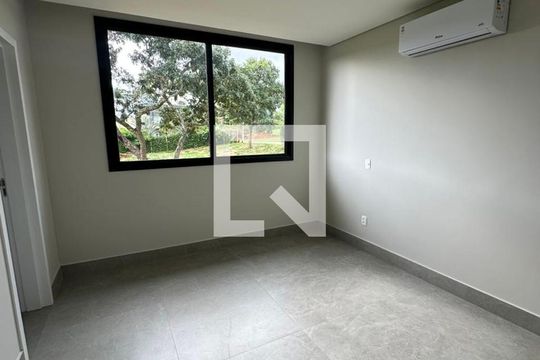 Quarto de casa para alugar com 4 quartos, 395m² em Francisco Pereira, Lagoa Santa