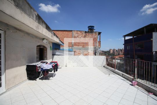 Varanda de casa à venda com 3 quartos, 300m² em Campo Limpo, São Paulo
