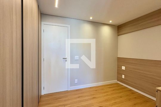 Suíte 1 de apartamento para alugar com 2 quartos, 75m² em Funcionários, Belo Horizonte