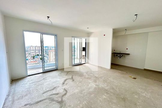 Sala e Quarto de apartamento à venda com 1 quarto, 48m² em Picanço, Guarulhos
