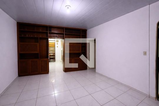 Quarto de casa para alugar com 3 quartos, 450m² em Setor Marista, Goiânia