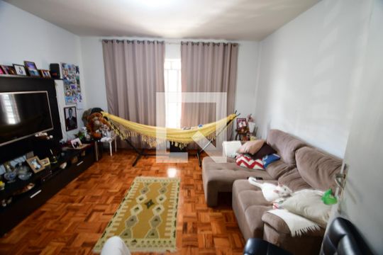 Sala de casa à venda com 5 quartos, 238m² em Vila Nogueira, Campinas