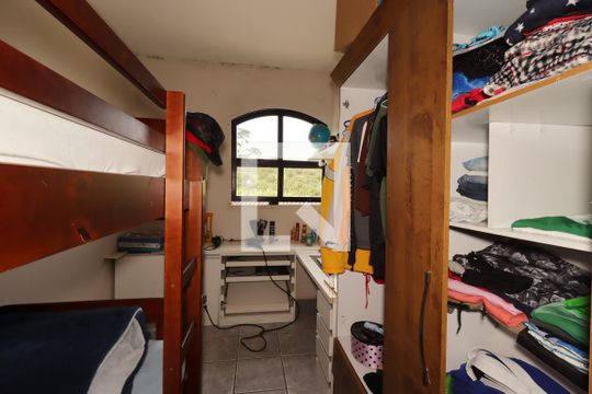 Quarto 2 de casa para alugar com 4 quartos, 235m² em Parque Gerassi, Santo André
