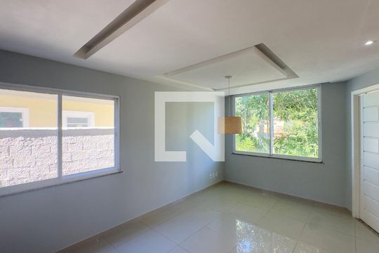 Casa de Condomínio para alugar com 2 quartos, 70m² em Inoã, Maricá