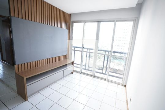 Apartamento para alugar com 3 quartos, 70m² em Residencial Eldorado, Goiânia