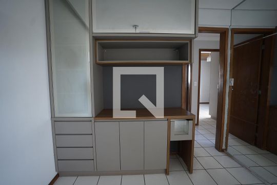 Apartamento para alugar com 3 quartos, 70m² em Residencial Eldorado, Goiânia