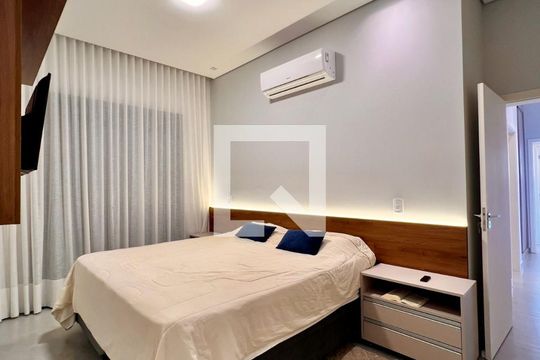 Quarto de casa de condomínio à venda com 3 quartos, 300m² em Jardim America II, Campinas