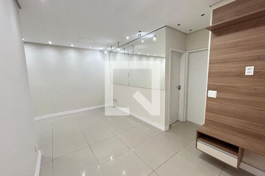 Sala de apartamento à venda com 3 quartos, 80m² em Jardim Valeria, Guarulhos