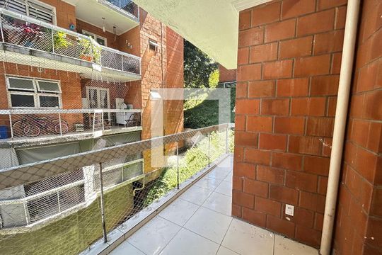 Varanda da Sala de apartamento à venda com 3 quartos, 80m² em Jardim Valeria, Guarulhos