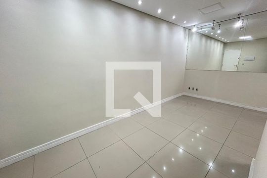 Sala de apartamento à venda com 3 quartos, 80m² em Jardim Valeria, Guarulhos