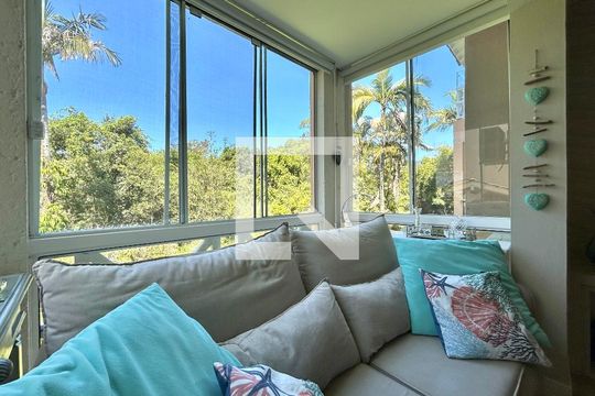 Sala de apartamento para alugar com 4 quartos, 180m² em Lagoa da Conceição, Florianópolis