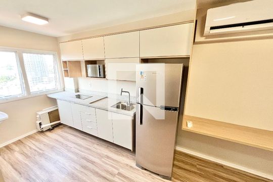 Sala/Cozinha/Quarto  de kitnet/studio à venda com 1 quarto, 24m² em Jardim São Paulo, São Paulo