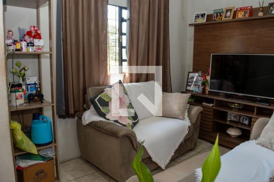Casa à venda com 6 quartos, 300m² em Tropical, Contagem